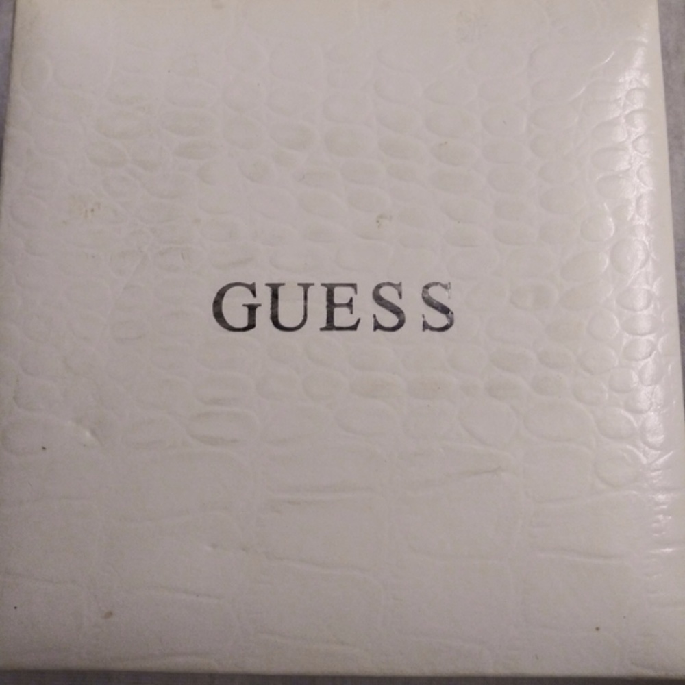 GUESS Embedded Rhinestone Chronograph NWT - Picture 4 of 6